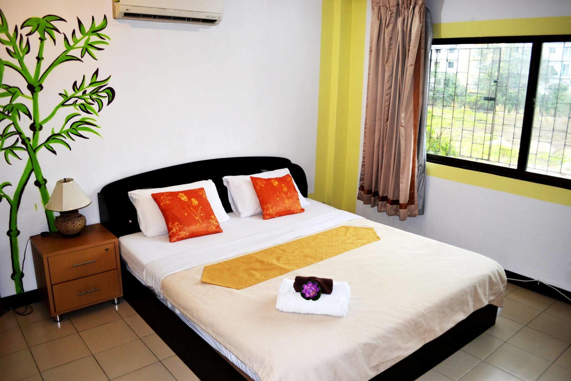 Welcome Marina Praia de Jomtien Exterior foto